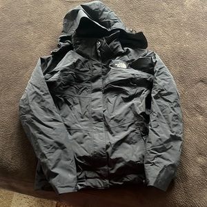 Women’s Northface winter coat size medium